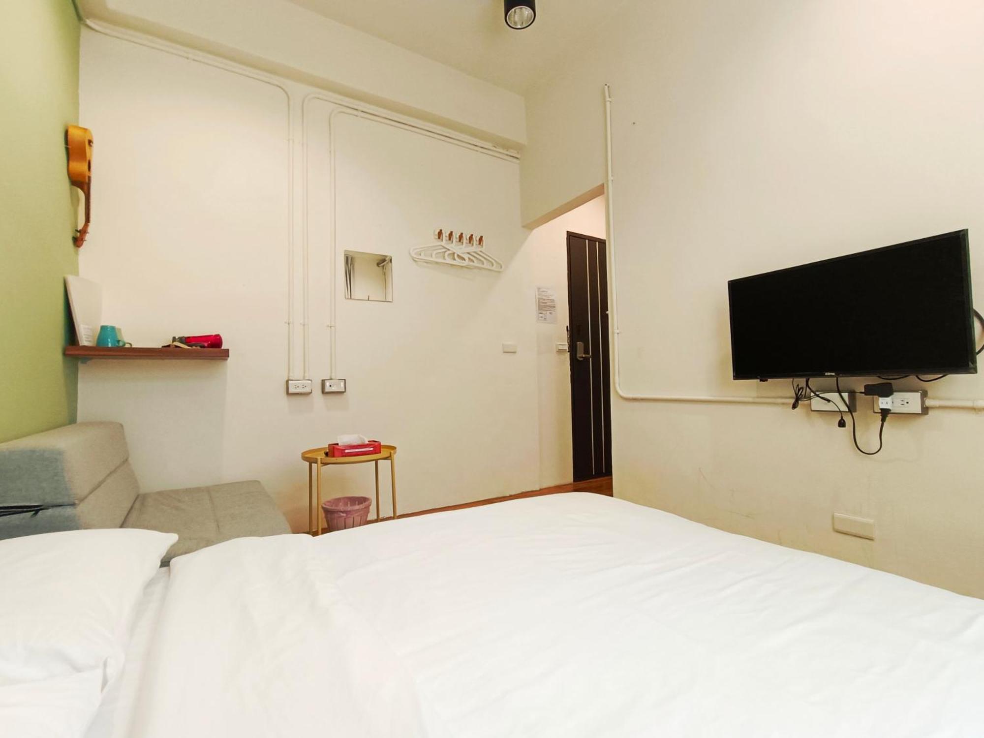 東海小時光 Tong Hai Time Homestay Longjing Esterno foto