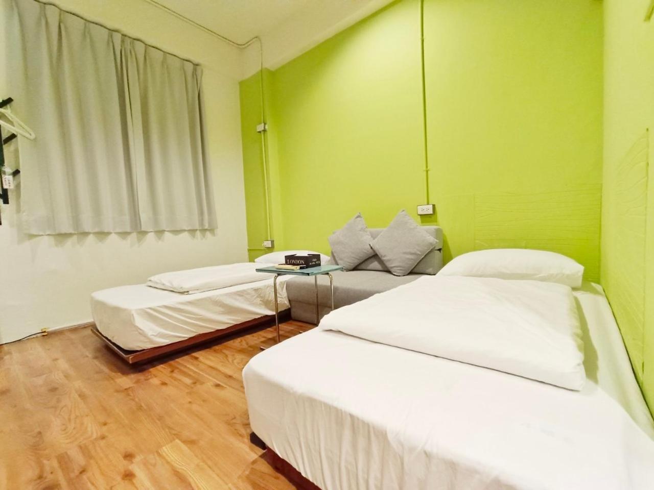 東海小時光 Tong Hai Time Homestay Longjing Esterno foto
