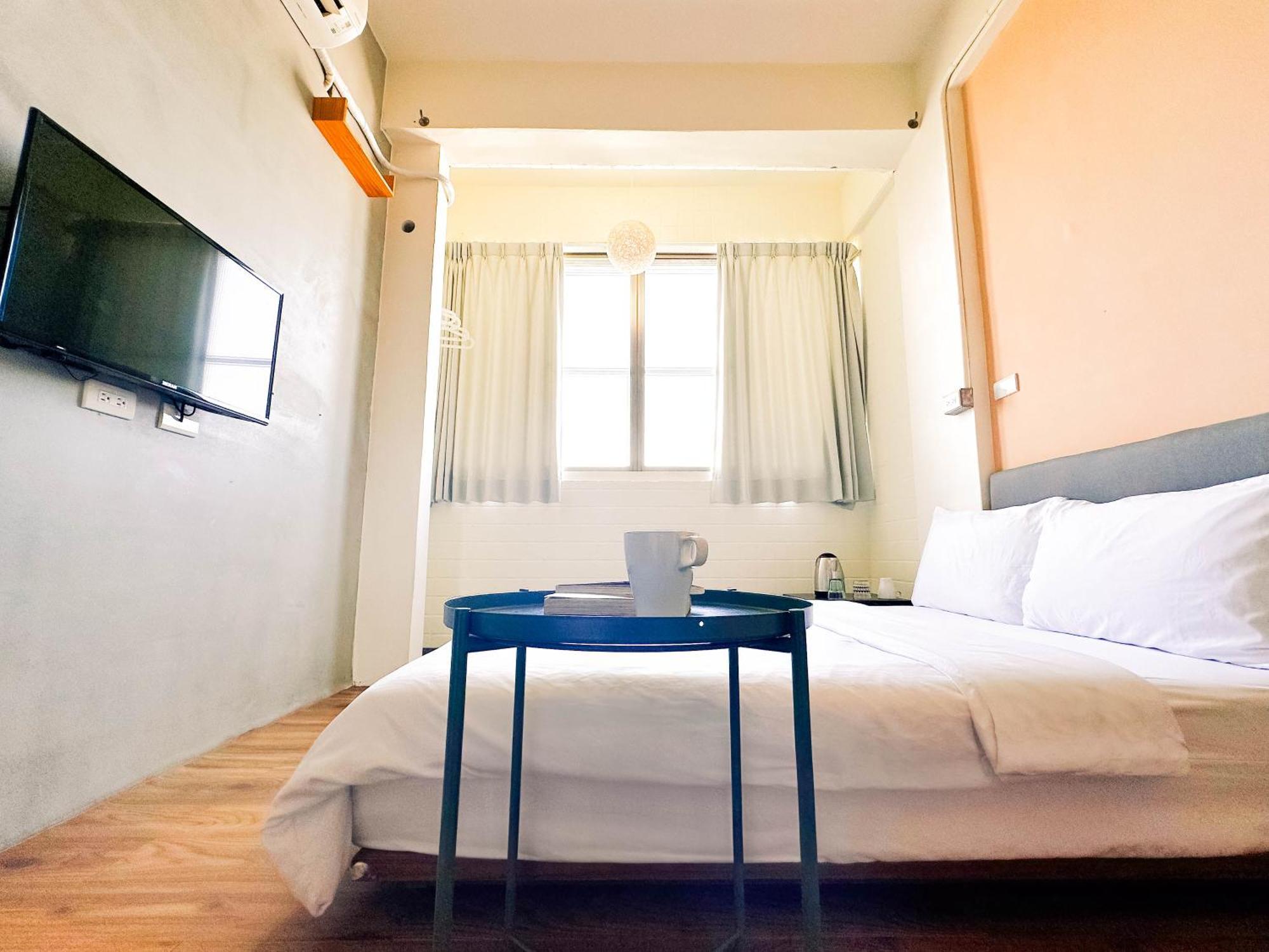 東海小時光 Tong Hai Time Homestay Longjing Esterno foto